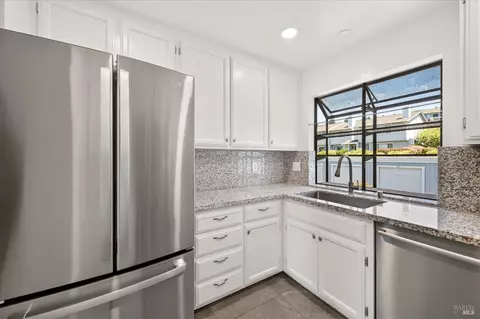 Kitchen - 2002 Clearview Cir, Benicia, CA 94510 photo 3 of 4