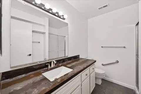 Bath - 2002 Clearview Cir, Benicia, CA 94510 photo 4 of 4