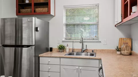 Kitchen - 8373 Windmill Farms Dr, Cotati, CA 94931 photo 3 of 4