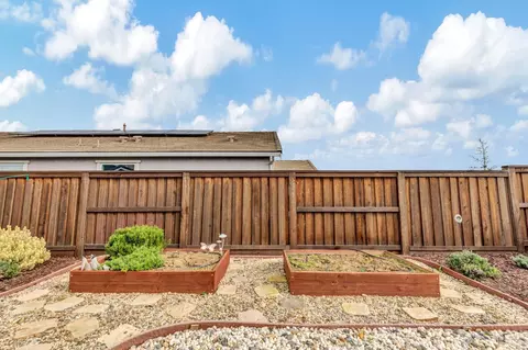 Exterior - 315 White Owl St, Dixon, CA 95620 photo 7 of 14