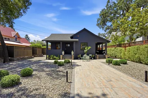 1479-1481 Kearney St, Saint Helena, CA 94574