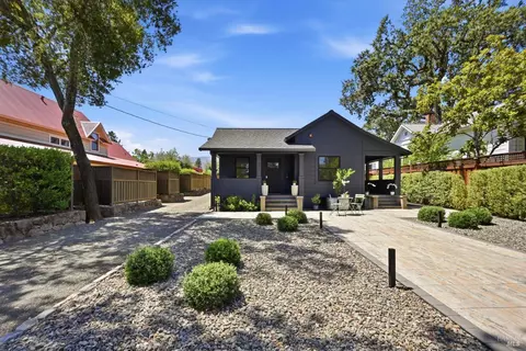 1479-1481 Kearney St, Saint Helena, CA 94574