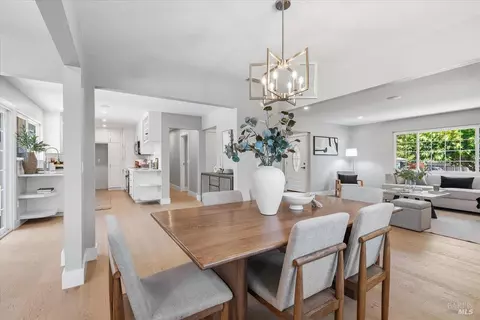 Dining - 34 Devonshire Dr, Novato, CA 94947 photo 1 of 3