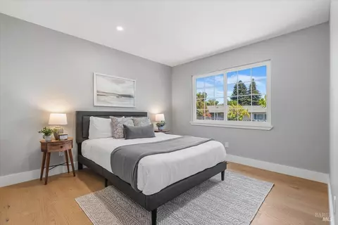 Bedroom - 34 Devonshire Dr, Novato, CA 94947 photo 5 of 6
