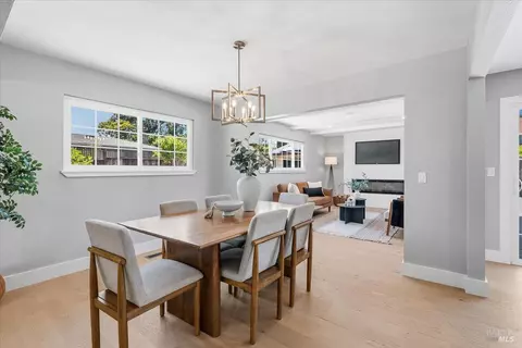 Dining - 34 Devonshire Dr, Novato, CA 94947 photo 2 of 3