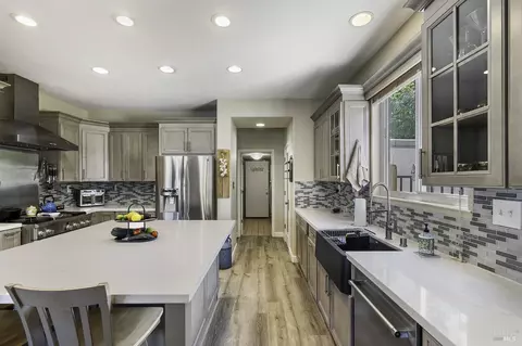 Kitchen - 5159 Chabot Ct, Fairfield, CA 94534 photo 3 of 6