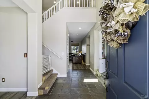 Entry Way - 5159 Chabot Ct, Fairfield, CA 94534 photo 1 of 2