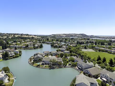 View/Area - 5159 Chabot Ct, Fairfield, CA 94534 photo 8 of 19