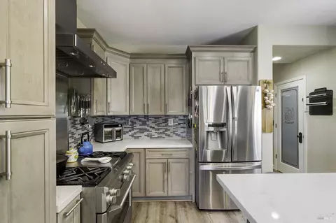 Kitchen - 5159 Chabot Ct, Fairfield, CA 94534 photo 6 of 6