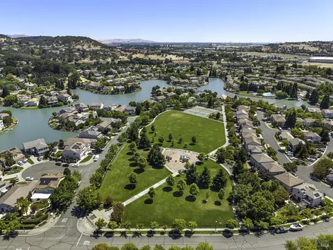 View/Area - 5159 Chabot Ct, Fairfield, CA 94534 photo 10 of 19