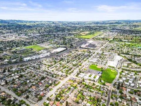 1521 Sarkesian Dr, Petaluma, CA 94954 photo 48