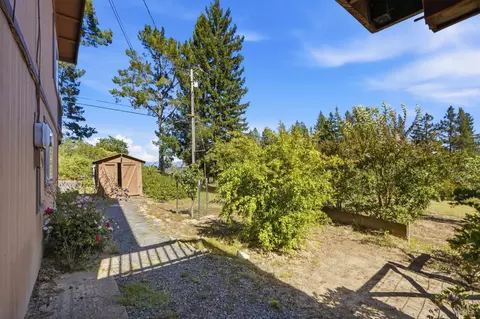 Exterior - 1982 Coffee Ln, Sebastopol, CA 95472 photo 11 of 13