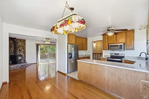 Kitchen - 1982 Coffee Ln, Sebastopol, CA 95472 photo 5 of 5