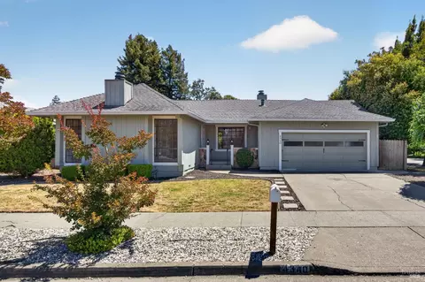 4340 Cox Dr, Santa Rosa, CA 95409