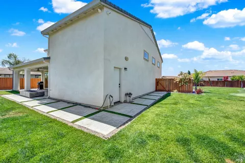 Exterior - 700 Moonlight Ct, Dixon, CA 95620 photo 20 of 26