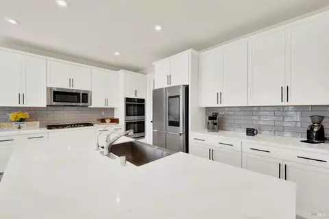 Kitchen - 700 Moonlight Ct, Dixon, CA 95620 photo 9 of 9
