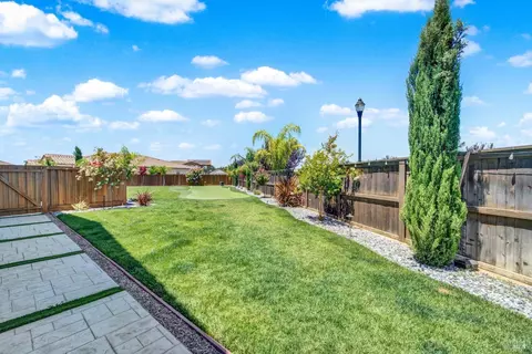 Exterior - 700 Moonlight Ct, Dixon, CA 95620 photo 19 of 26