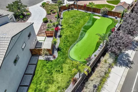 Exterior - 700 Moonlight Ct, Dixon, CA 95620 photo 9 of 26
