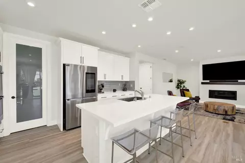 Kitchen - 700 Moonlight Ct, Dixon, CA 95620 photo 1 of 9
