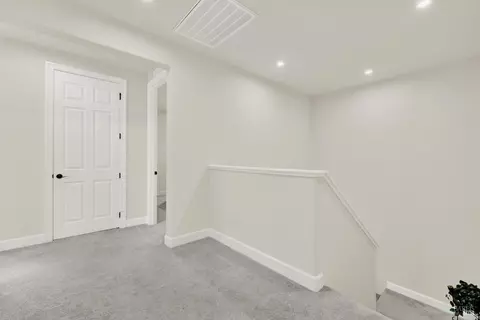 Entry Way - 700 Moonlight Ct, Dixon, CA 95620 photo 5 of 5