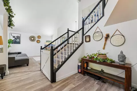 Entry Way - 149 Cottontail Way, Windsor, CA 95492 photo 3 of 5