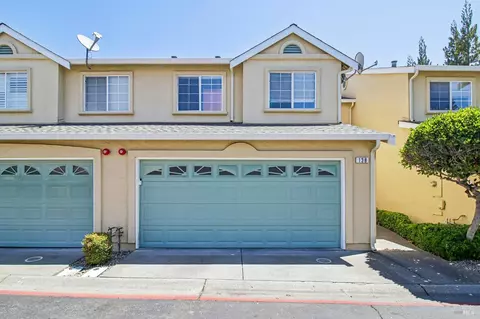 Exterior - 138 Altamont Ct, Fairfield, CA 94534 photo 3 of 9