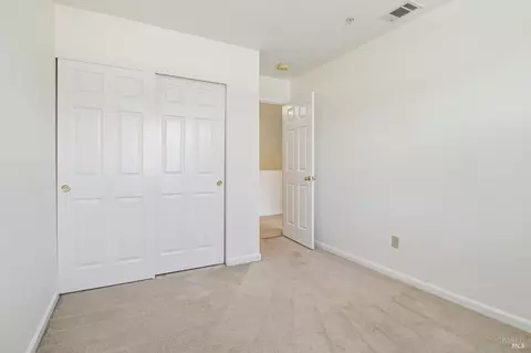 Bedroom - 138 Altamont Ct, Fairfield, CA 94534 photo 5 of 6