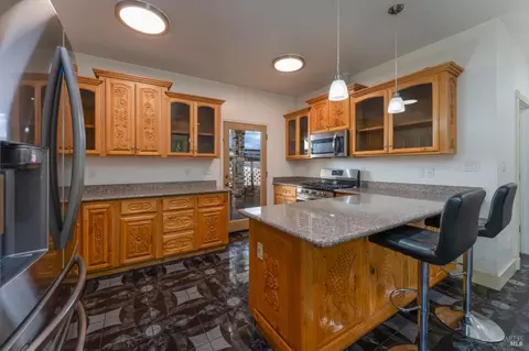 Kitchen - 261 Crestview Dr, Ukiah, CA 95482 photo 1 of 1