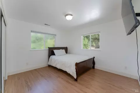 Bedroom - 261 Crestview Dr, Ukiah, CA 95482 photo 3 of 4
