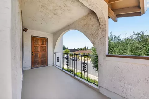 Exterior - 843 Coventry Ln, Fairfield, CA 94533 photo 3 of 21