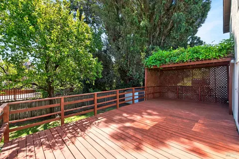 Exterior - 843 Coventry Ln, Fairfield, CA 94533 photo 5 of 21