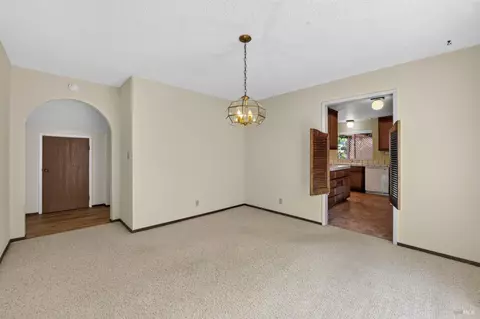 Dining - 843 Coventry Ln, Fairfield, CA 94533 photo 2 of 8
