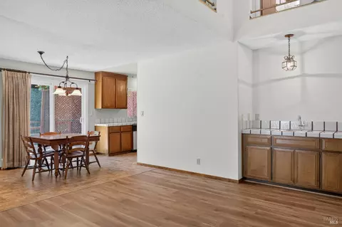 Dining - 843 Coventry Ln, Fairfield, CA 94533 photo 8 of 8