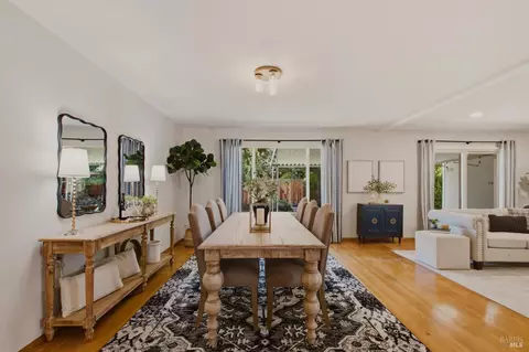 Dining - 1931 Sereno Dr, Vallejo, CA 94589 photo 2 of 7