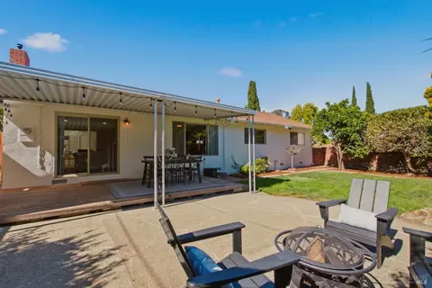 Exterior - 1931 Sereno Dr, Vallejo, CA 94589 photo 6 of 10