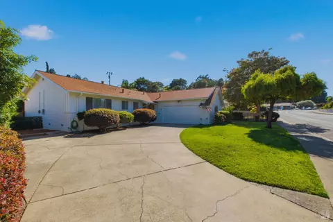 Exterior - 1931 Sereno Dr, Vallejo, CA 94589 photo 2 of 10