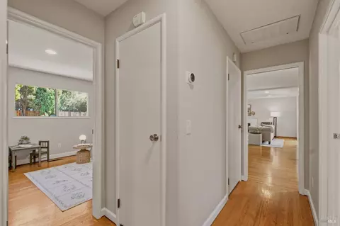 Entry Way - 1931 Sereno Dr, Vallejo, CA 94589 photo 3 of 3