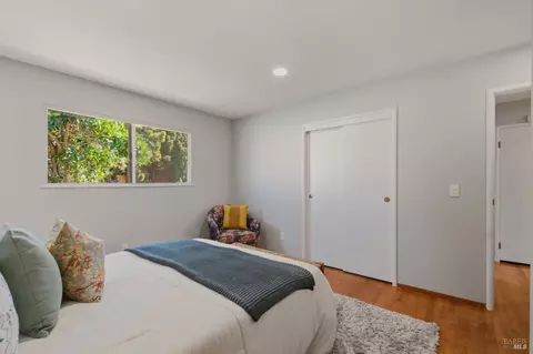 Bedroom - 1931 Sereno Dr, Vallejo, CA 94589 photo 9 of 9