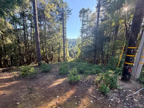 24193 Willow Ln, Willits, CA 95490 photo 3