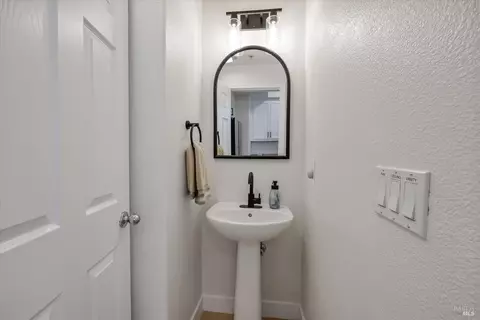 Bath - 243 Parc Place Dr, Milpitas, CA 95035 photo 1 of 3