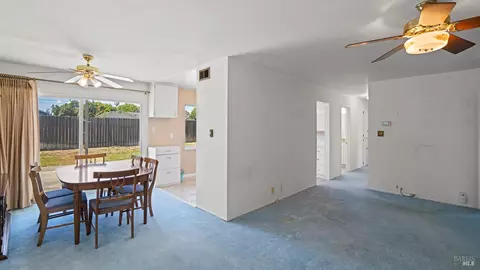 Dining - 424 Acacia St, Fairfield, CA 94533 photo 1 of 2
