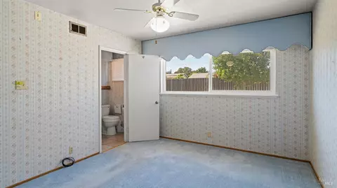 Bedroom - 424 Acacia St, Fairfield, CA 94533 photo 7 of 8
