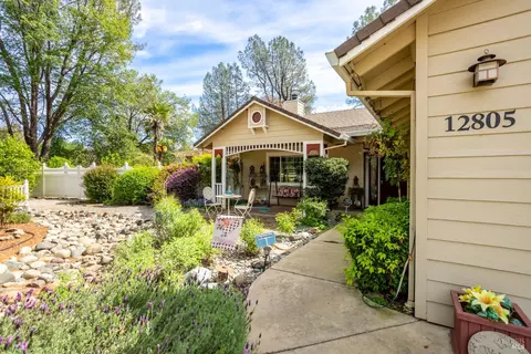 Exterior - 12805 Melonbank Dr, Redding, CA 96003 photo 1 of 32