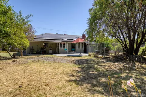 Exterior - 3570 Leland Ln, Ukiah, CA 95482 photo 8 of 10