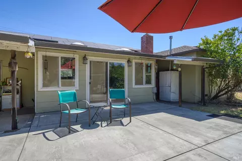 Exterior - 3570 Leland Ln, Ukiah, CA 95482 photo 2 of 10