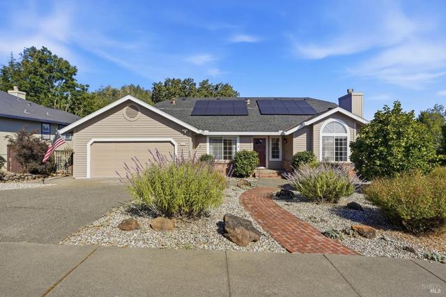 407 Woodley Pl, Santa Rosa, CA 95409