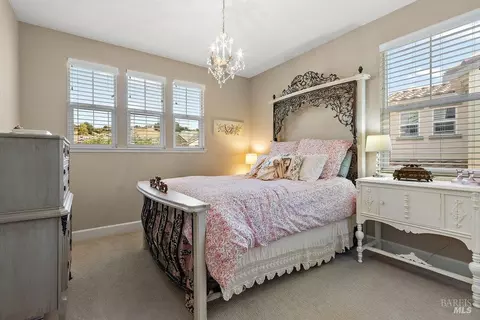 Bedroom - 8879 Blue River Dr, Vallejo, CA 94591 photo 4 of 4