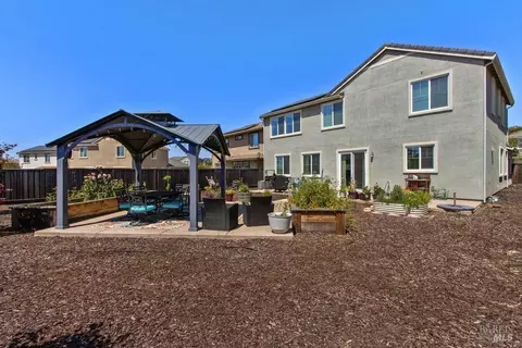 Exterior - 8879 Blue River Dr, Vallejo, CA 94591 photo 5 of 7