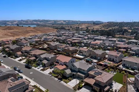View/Area - 8879 Blue River Dr, Vallejo, CA 94591 photo 1 of 2