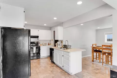 Kitchen - 1034 Caldwell Ave, Vallejo, CA 94591 photo 1 of 5